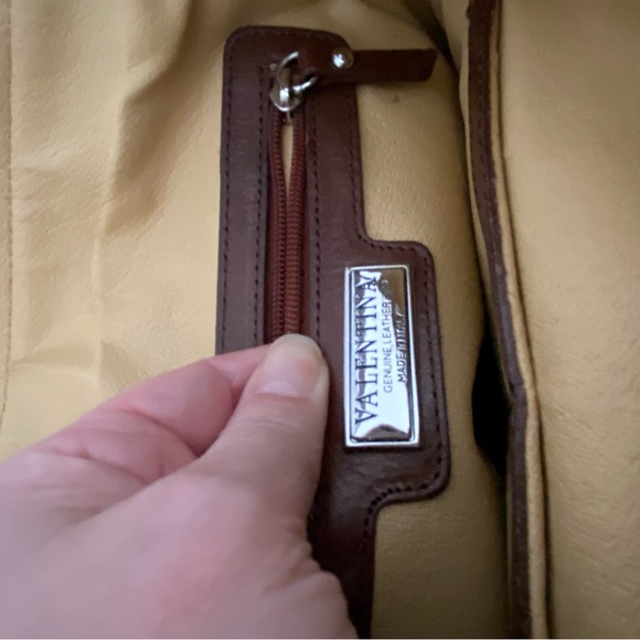 Valentina leather crossbody - Picture 3 of 4